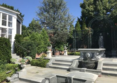 Whimsical follies, allées and sculpture, water gardens and heritage trees, art in all its forms graces the gardens of Bellevue House.